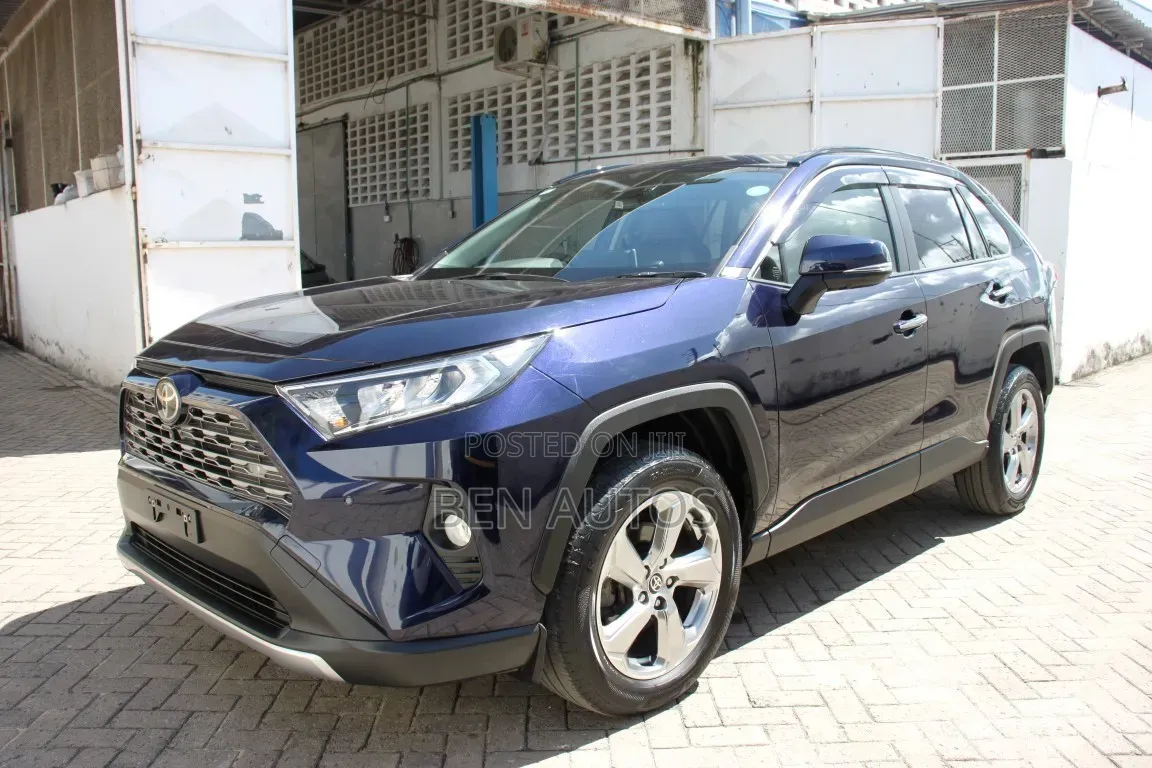 Toyota RAV4 2020 Blue