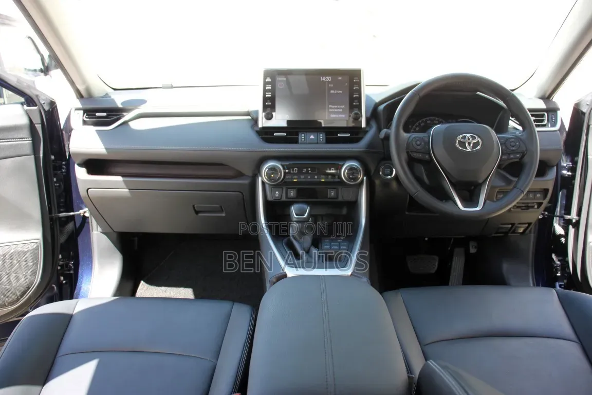 Toyota RAV4 2020 Blue