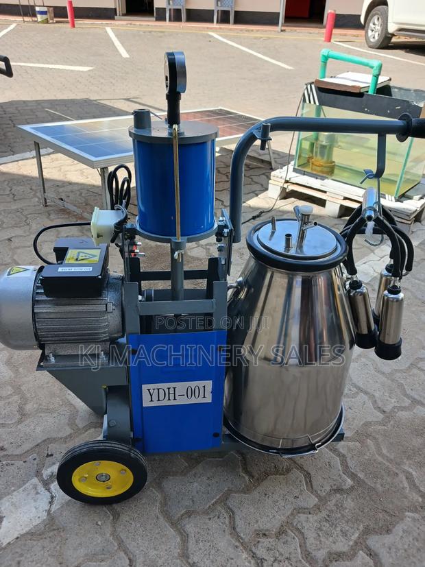 Portable Electric Cow Milking Machine - thumbnail 3