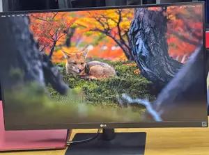 Lg 27inch Monitor 
Model: 27bk85u-W
Size 27" Inch