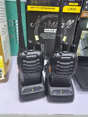 Bf-888s Portable Walkie Talkie Pair With Charger Light