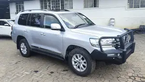 Toyota Land Cruiser 4.5 V8 TD 2018 Silver