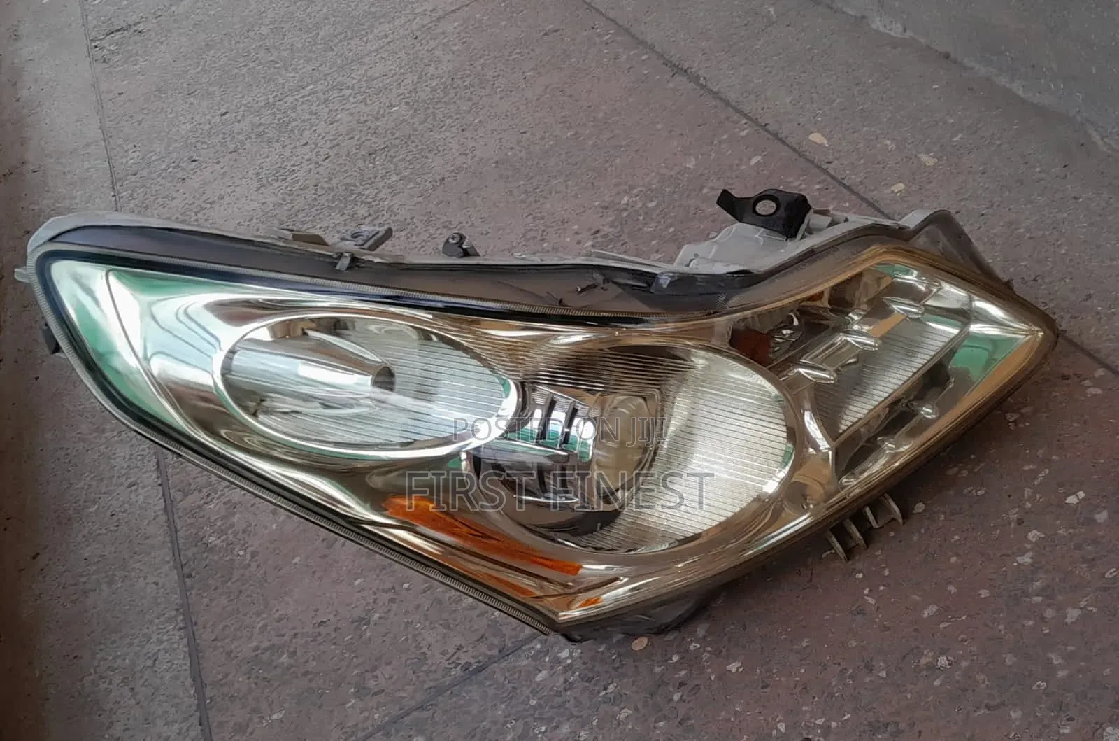Skyline V36 Headlight