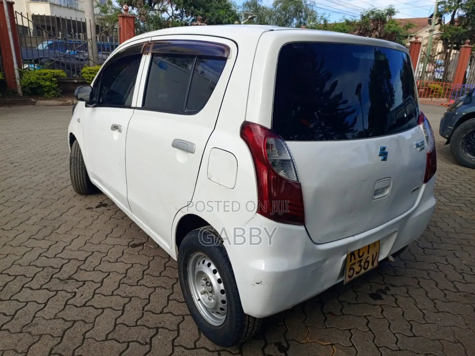 Suzuki Alto 2013 White