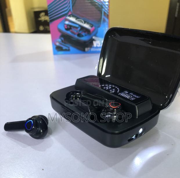 M19 Earbuds - main view