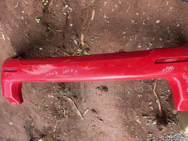 Toyota Raum 2006. Back Bumper