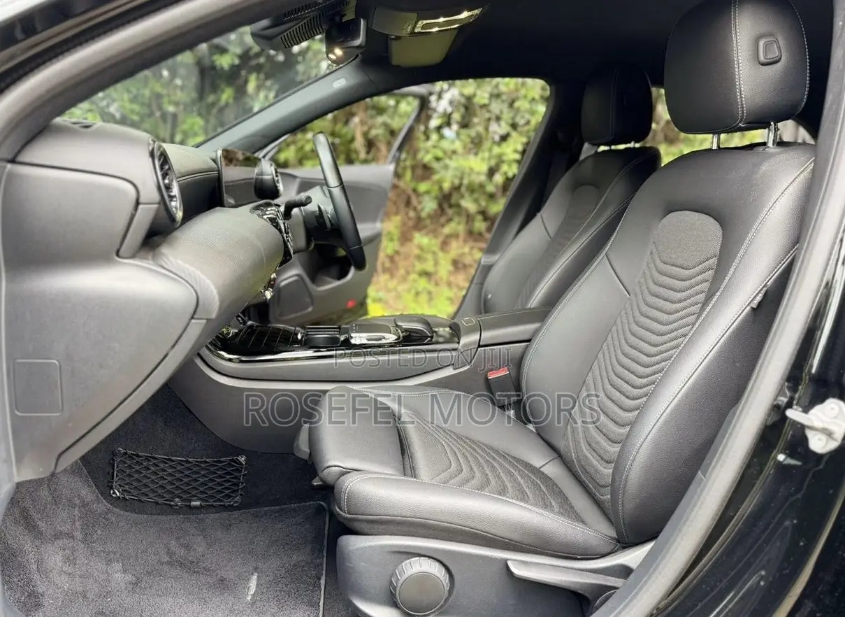Mercedes-Benz A-Class 2019 Black