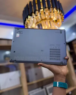 Laptop Lenovo ThinkPad T14s Gen 2 16GB Intel Core i5 SSD 256GB