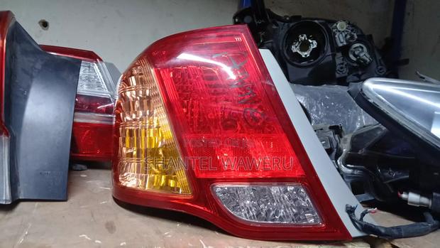 Axio 2007 Taillights