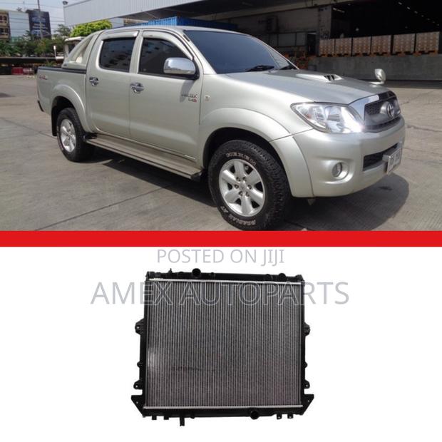 Radiator for Toyota Hilux Vigo Fortuner 2kd 1kd Cross Pipe (Amex)