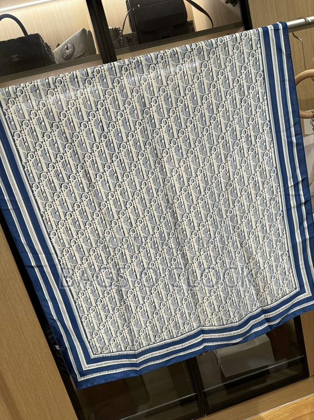 Premium Designer Inspired Silk Scarf Large Square Wrap - thumbnail 6