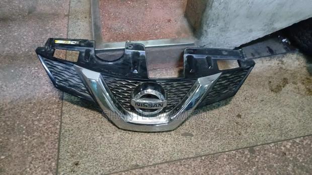 Extrail Nt32 2015/2018 Grill