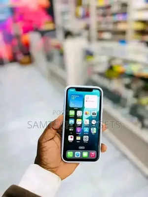 Apple iPhone XS 64 GB White