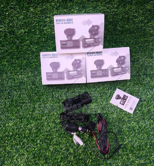 1296p Dash Camera With Front, Inside and Reverse Cameras - main view