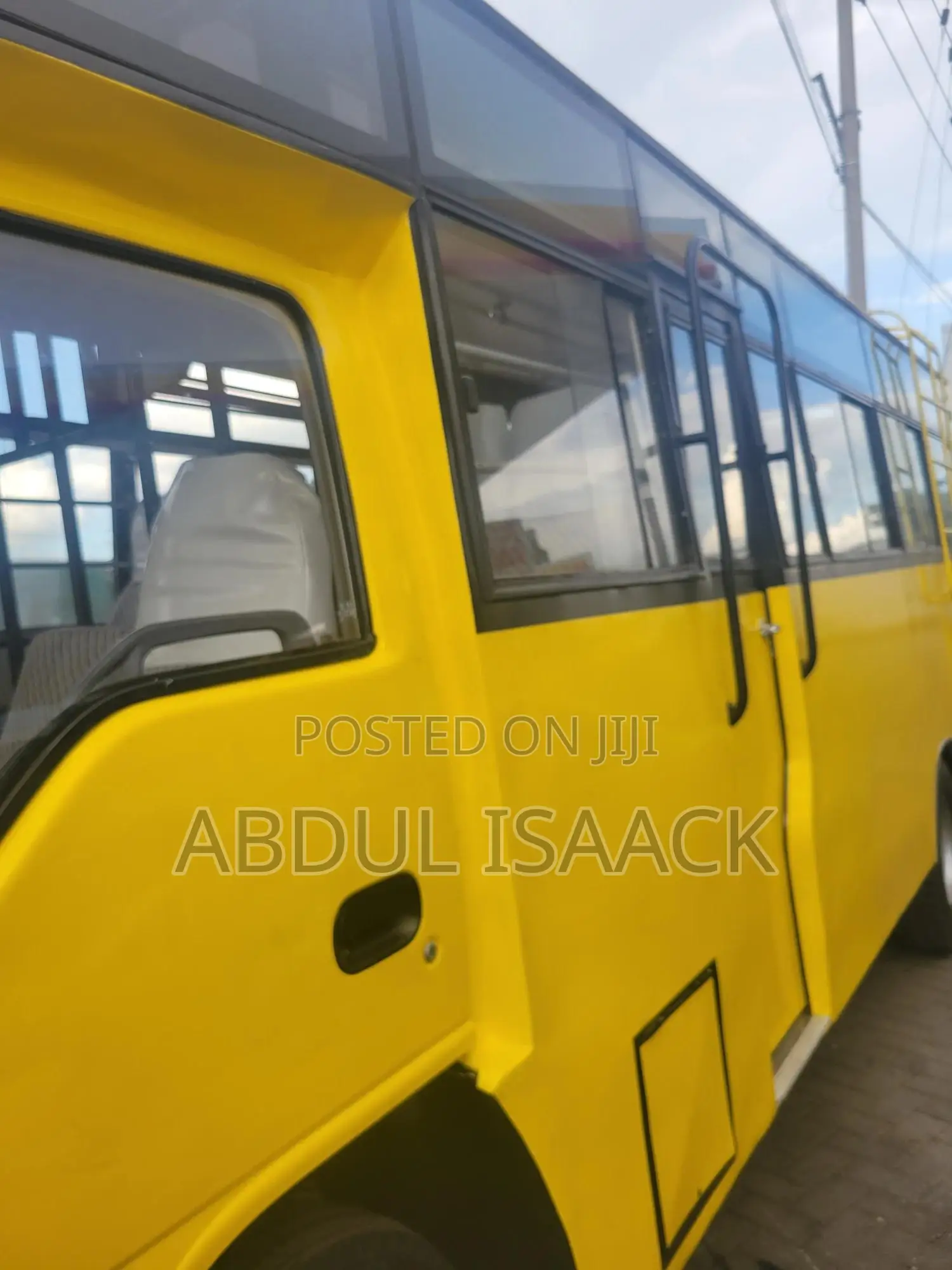 Isuzu NQR 2019 Yellow