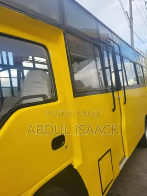 Isuzu NQR 2019 Yellow