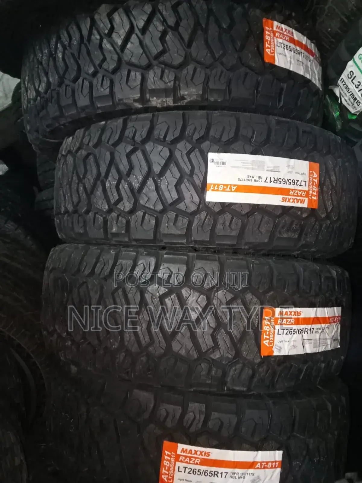 265/65r17 Maxxis