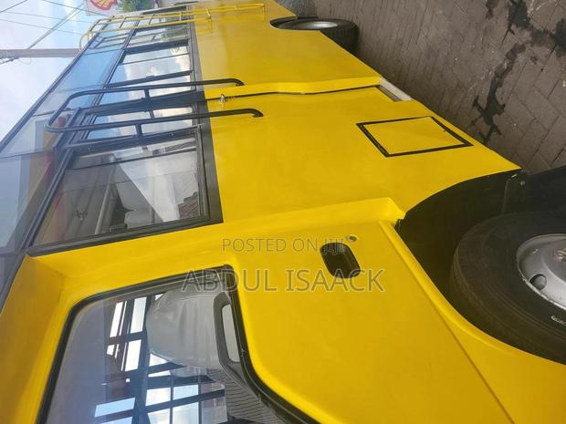 Isuzu NQR 2019 Yellow - thumbnail 7
