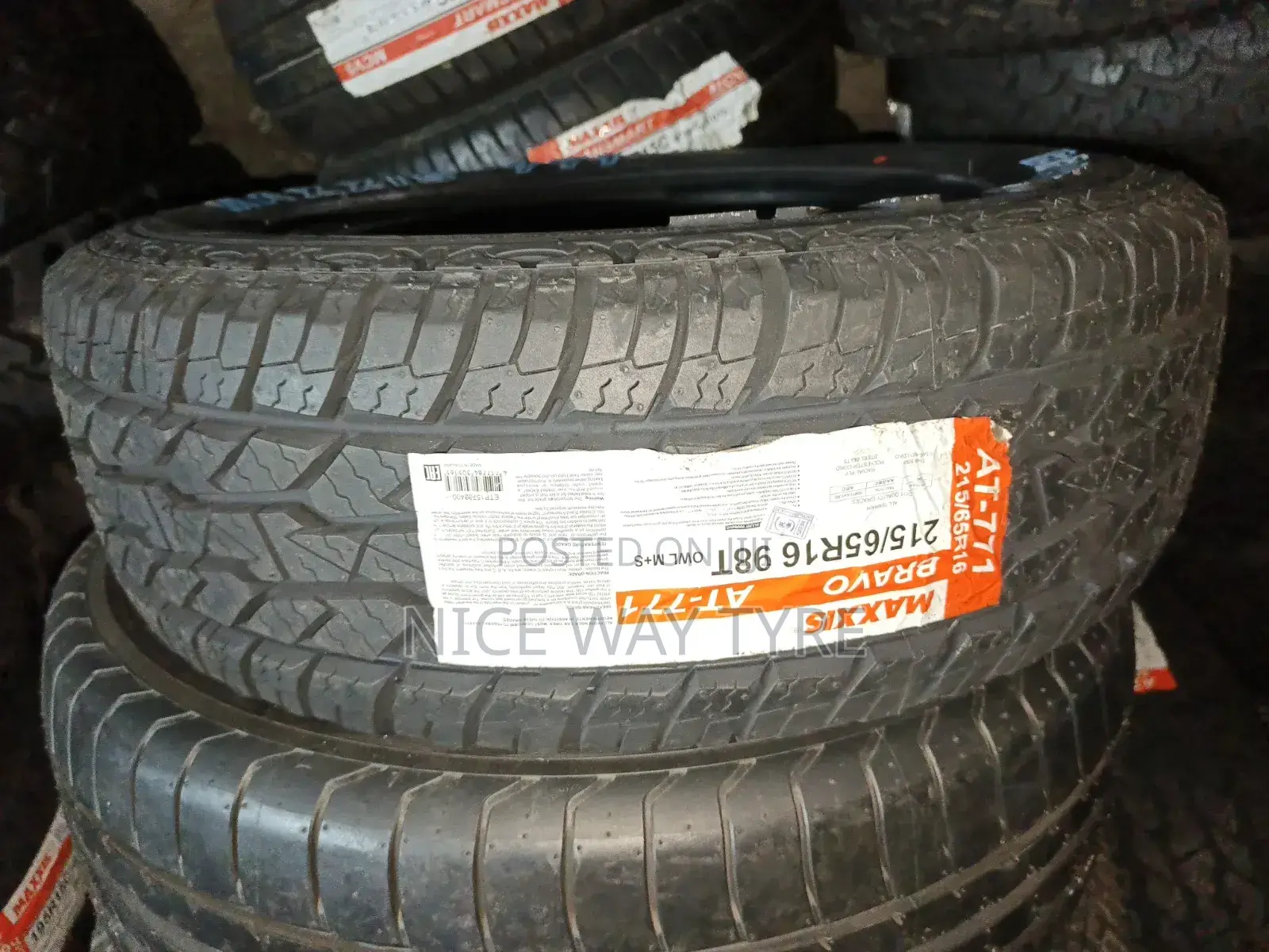 215/65r16 Maxxis