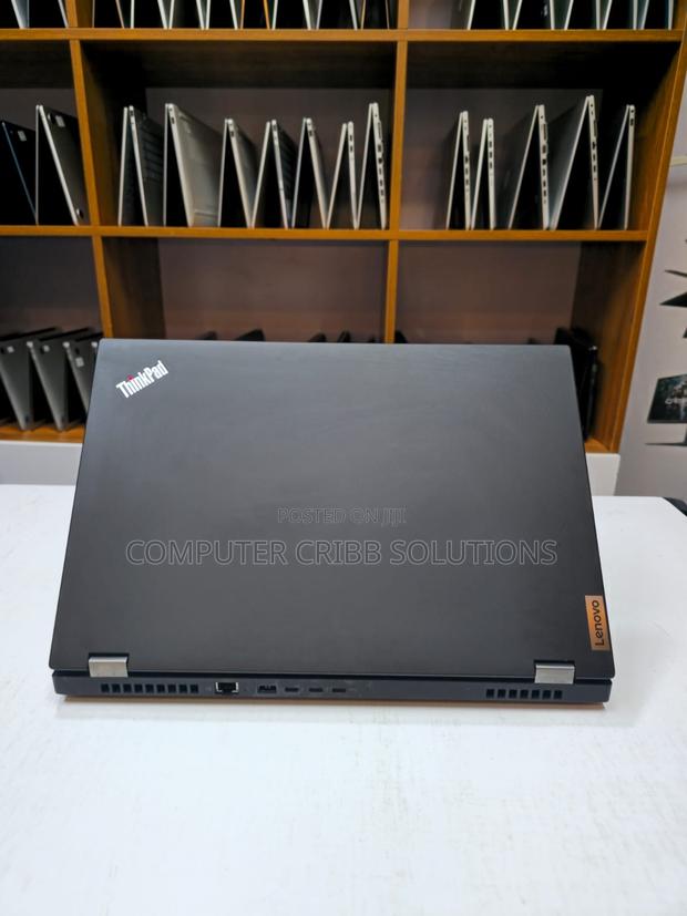 Laptop Lenovo ThinkPad P15s 16GB Intel Core i9 SSD 512GB - thumbnail 5
