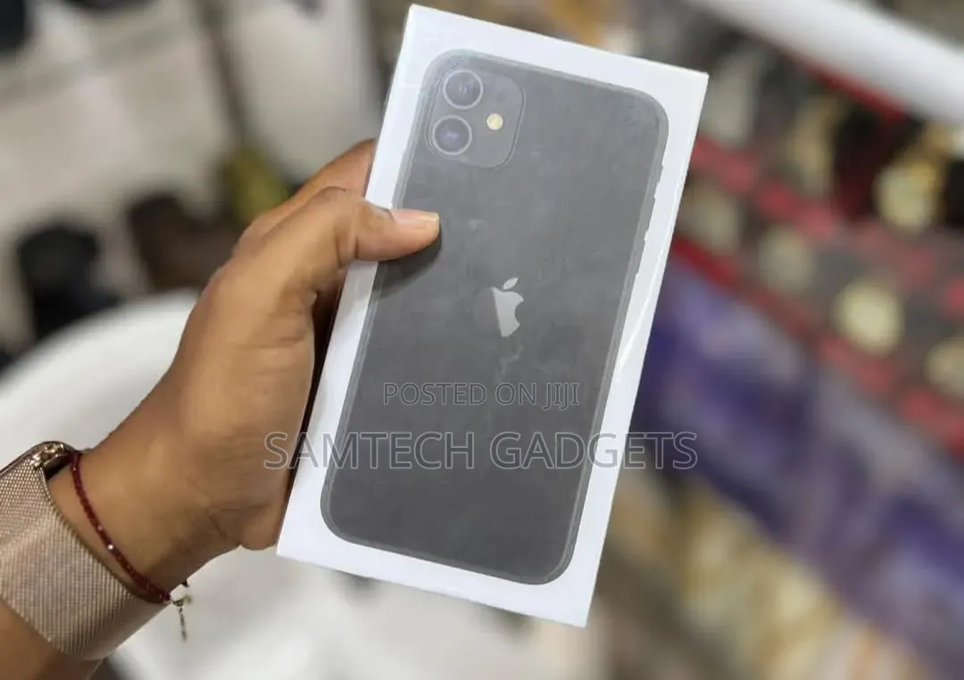 New Apple iPhone 11 128 GB Black