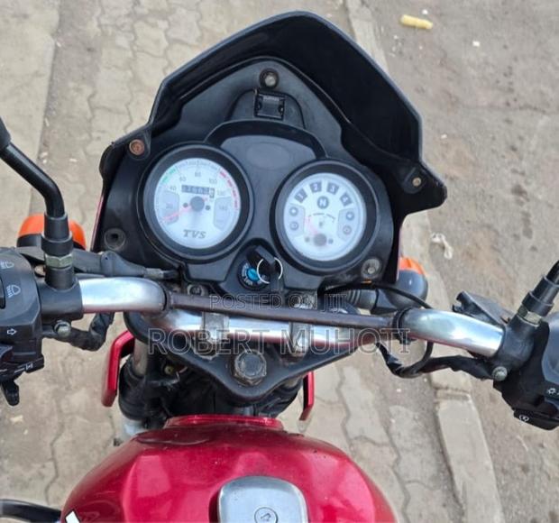 TVS Apache 160 4V 2023 Red - thumbnail 4