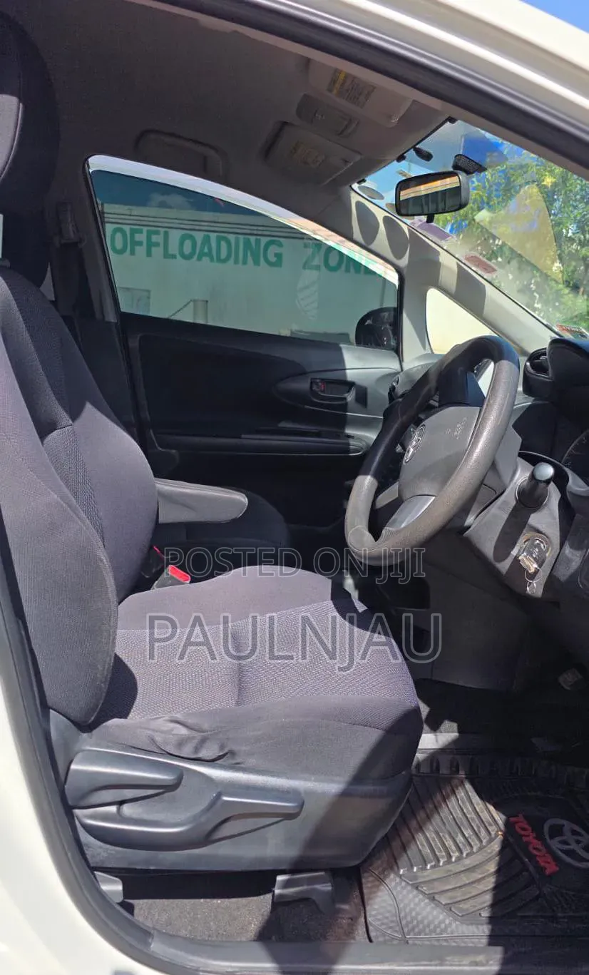 Toyota Wish 2016