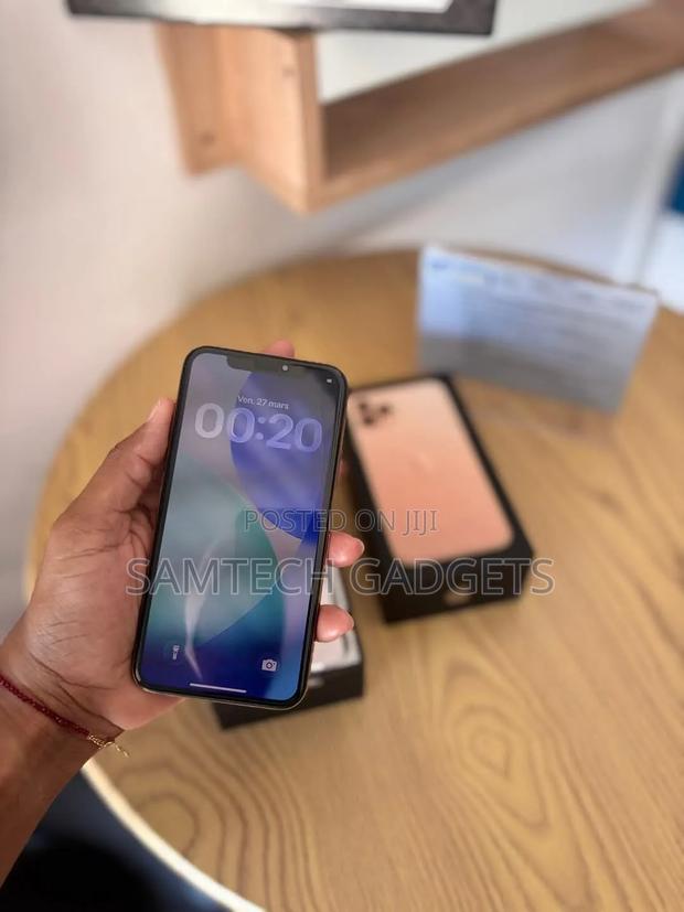 Apple iPhone 11 Pro 256 GB Gold - thumbnail 2
