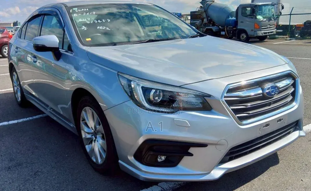 Subaru Legacy 2.5i Premium AWD 2019 Silver