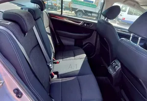 Subaru Legacy 2.5i Premium AWD 2019 Silver