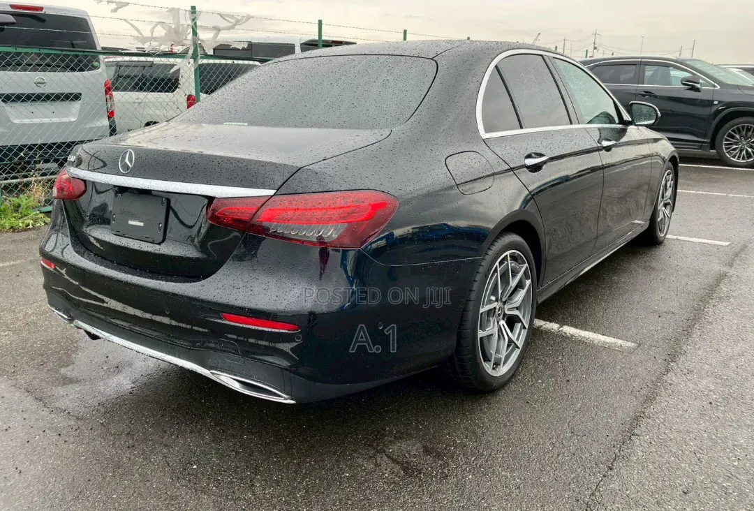 Mercedes-Benz E200 2020 Black