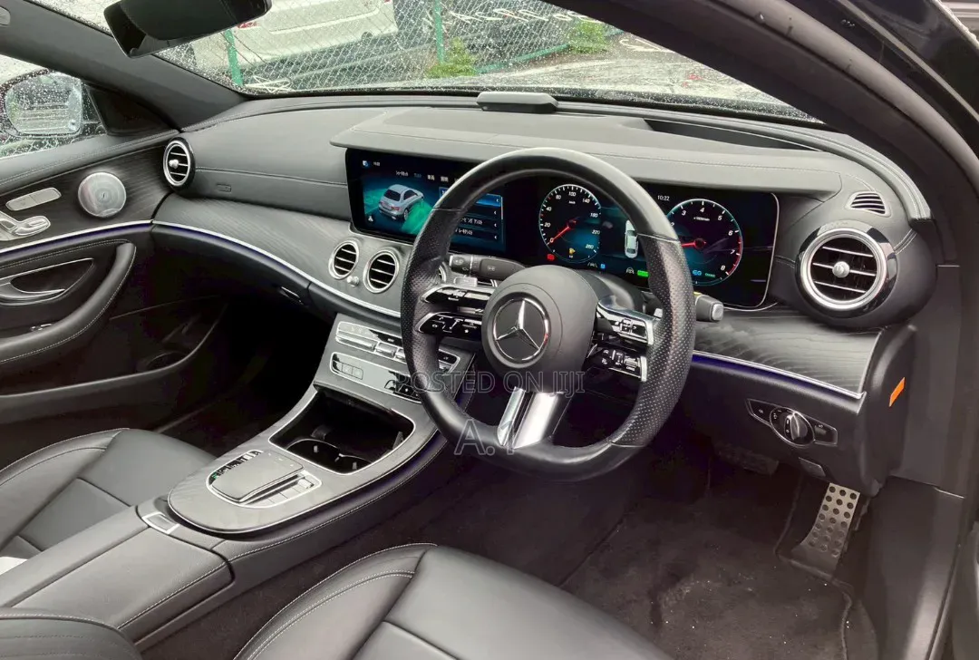 Mercedes-Benz E200 2020 Black