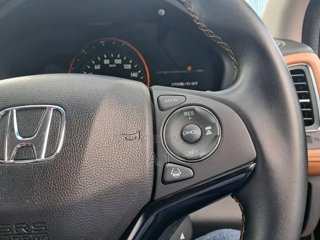Honda Vezel 1.5 Hybrid 2WD 2019 Purple