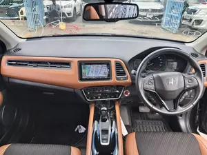 Honda Vezel 1.5 Hybrid 2WD 2019 Purple