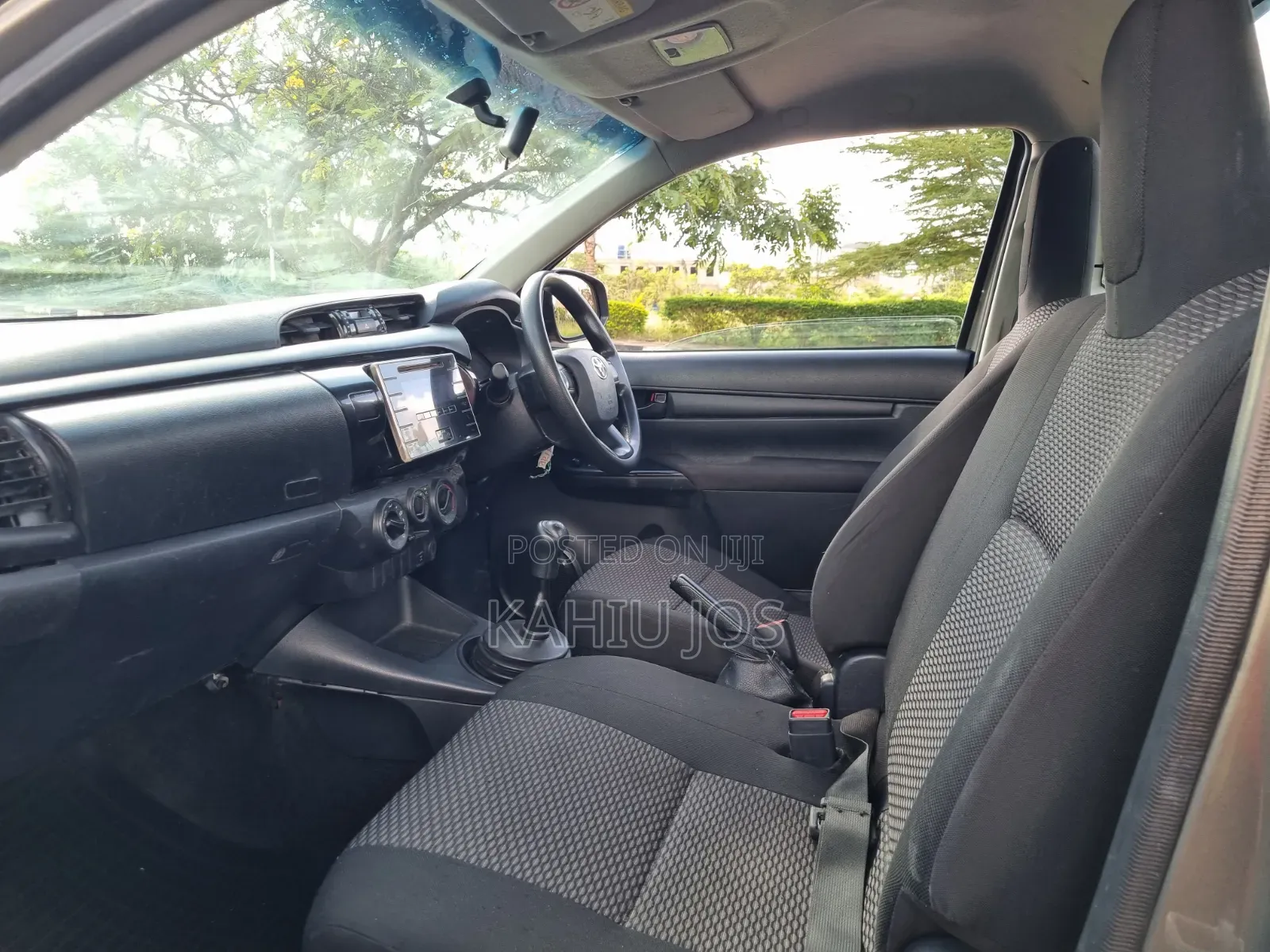 Toyota Hilux 2023 Gray