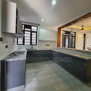 4bdrm House in Membley Estate for sale