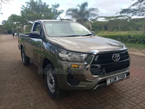 Toyota Hilux 2024