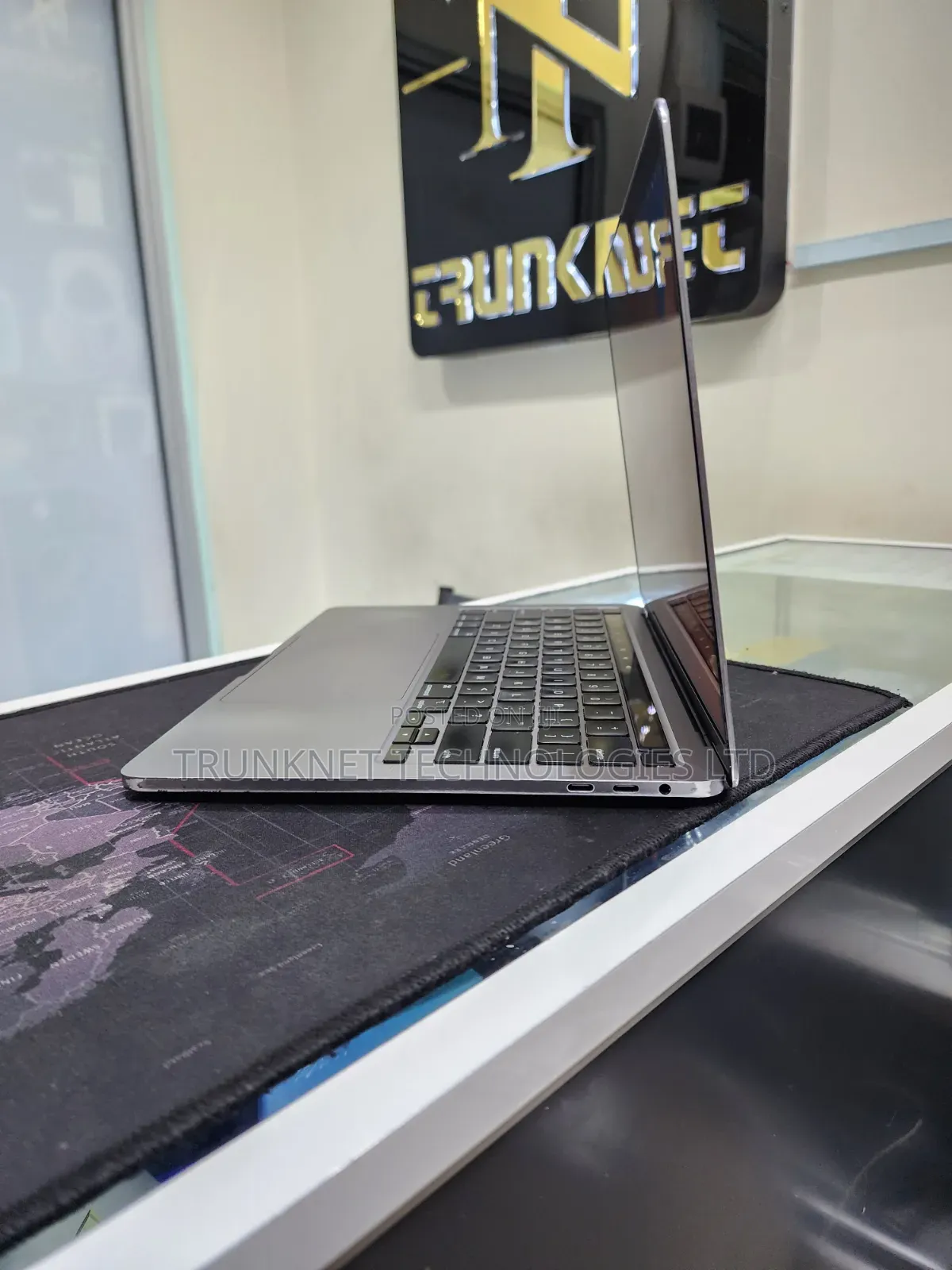 Laptop Apple MacBook Pro 2020 16GB Intel Core i7 SSD 512GB