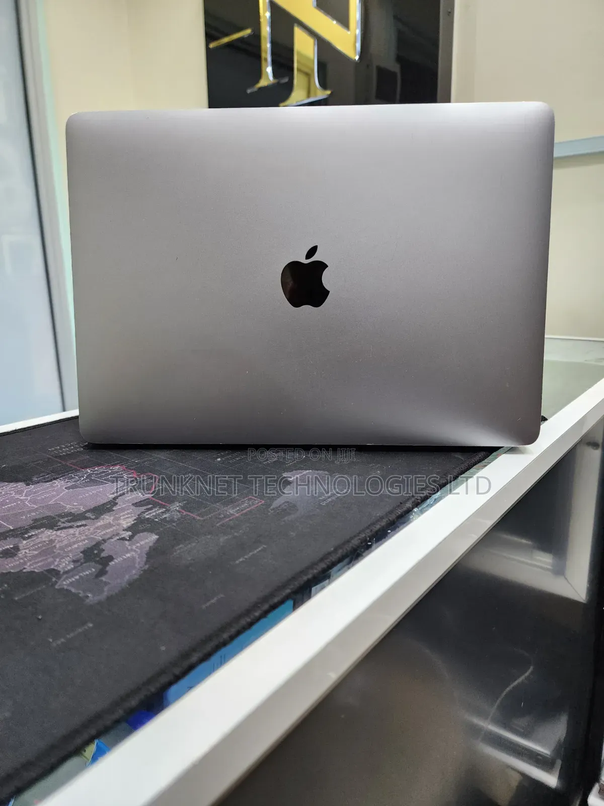 Laptop Apple MacBook Pro 2020 16GB Intel Core i7 SSD 512GB