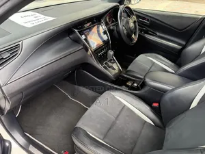 Toyota Harrier 2.0 Turbo GR Sport 2019 White