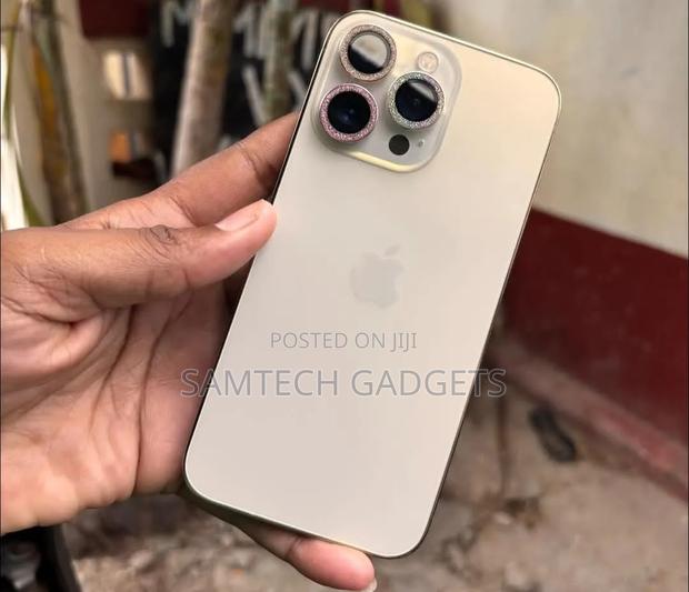 Apple iPhone 13 Pro 256 GB Gold - thumbnail 2