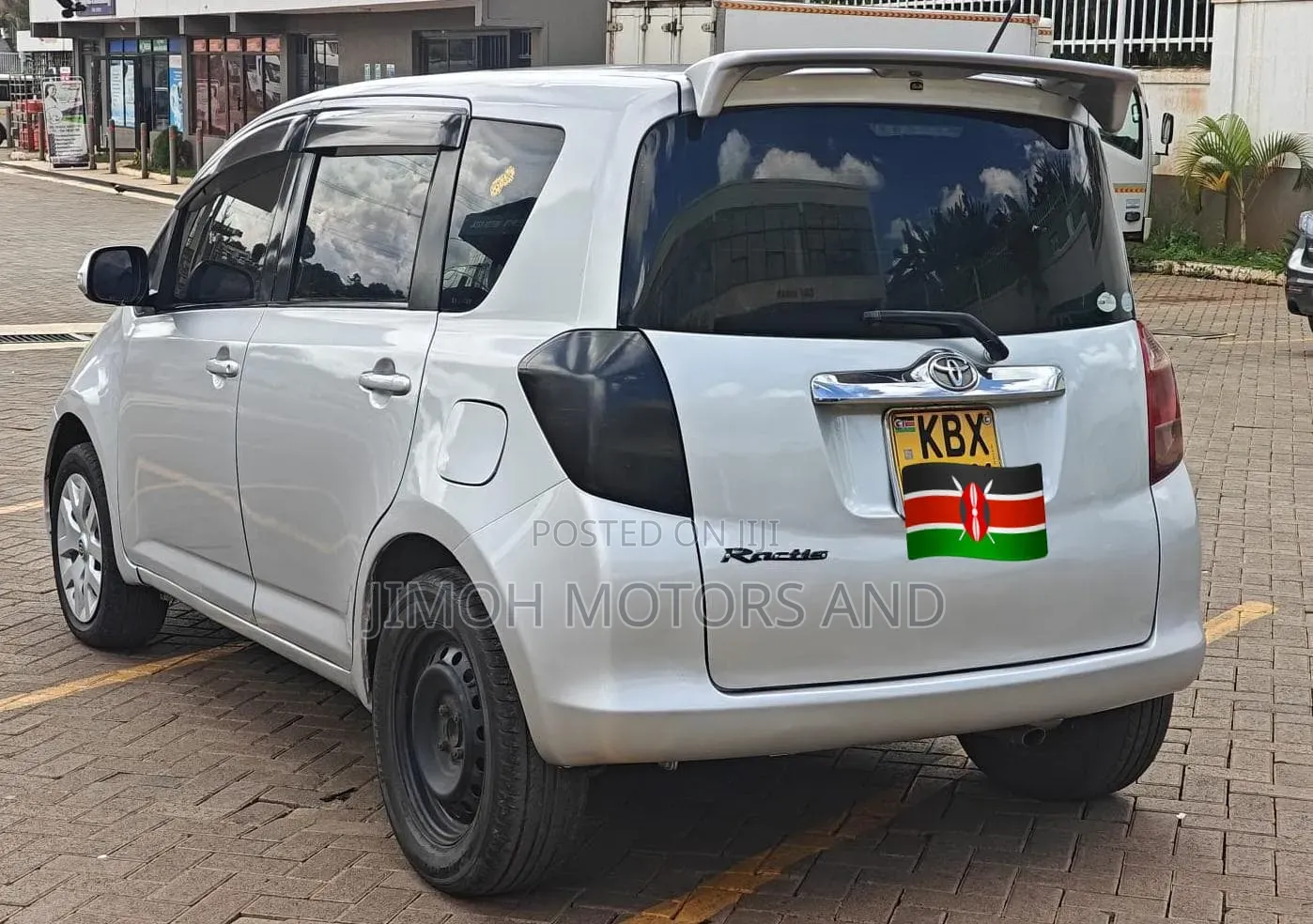 Toyota Ractis 2007 Silver