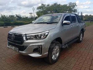 Toyota Hilux 2015 Silver