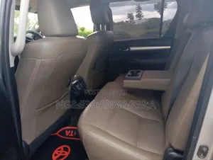 Toyota Hilux 2015 Silver