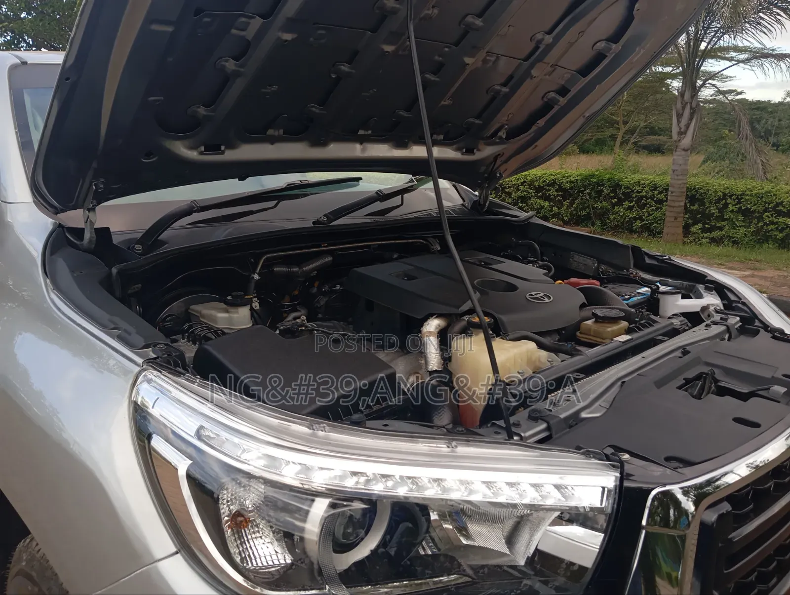 Toyota Hilux 2015 Silver