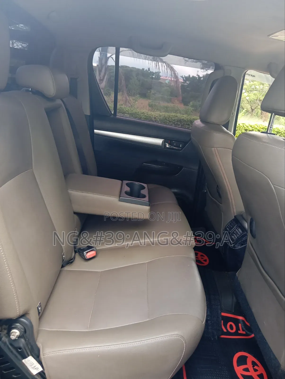 Toyota Hilux 2015 Silver