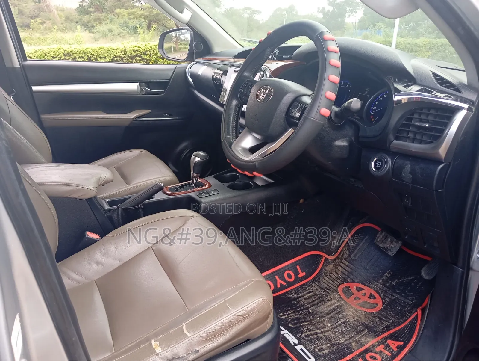 Toyota Hilux 2015 Silver