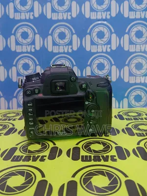 Nikon D7000 With 18-55mm and 32gb