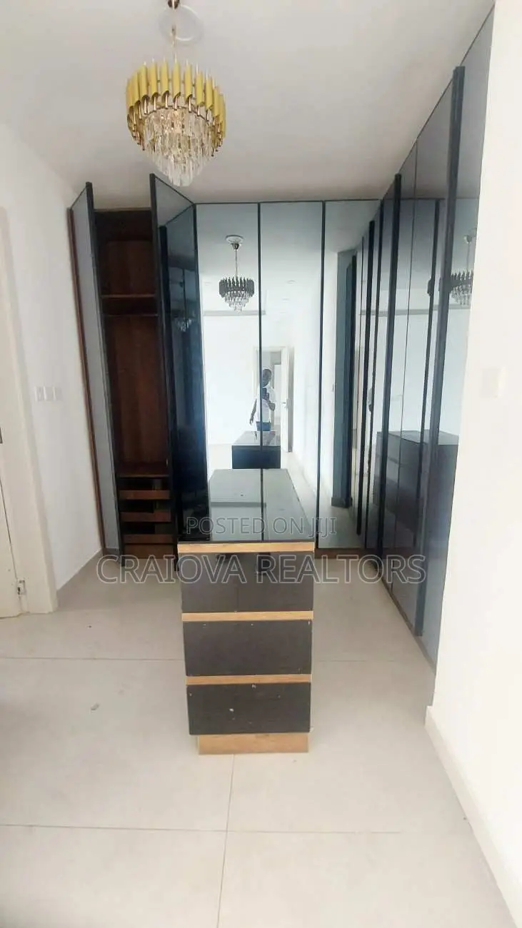 4bdrm Duplex in Spring Valley for rent