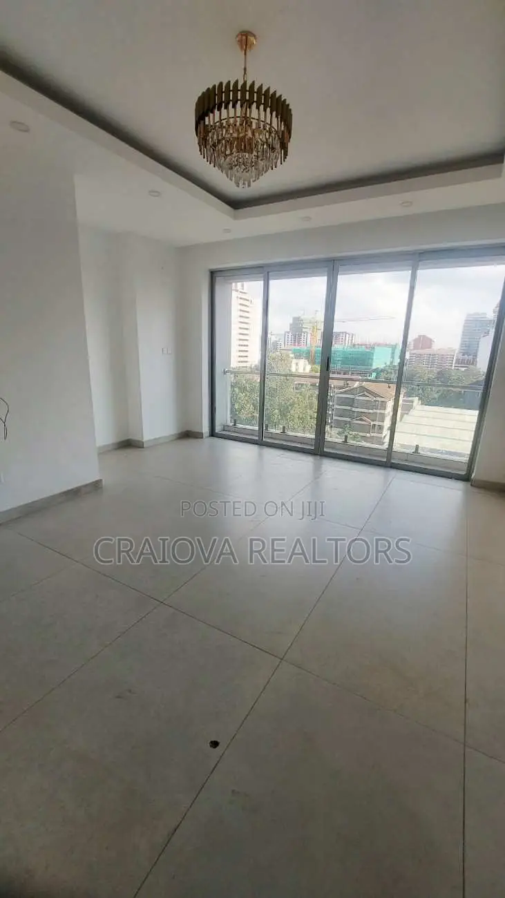 4bdrm Duplex in Spring Valley for rent